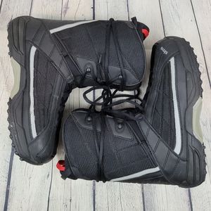 SLMS | lace-up snowboard boots